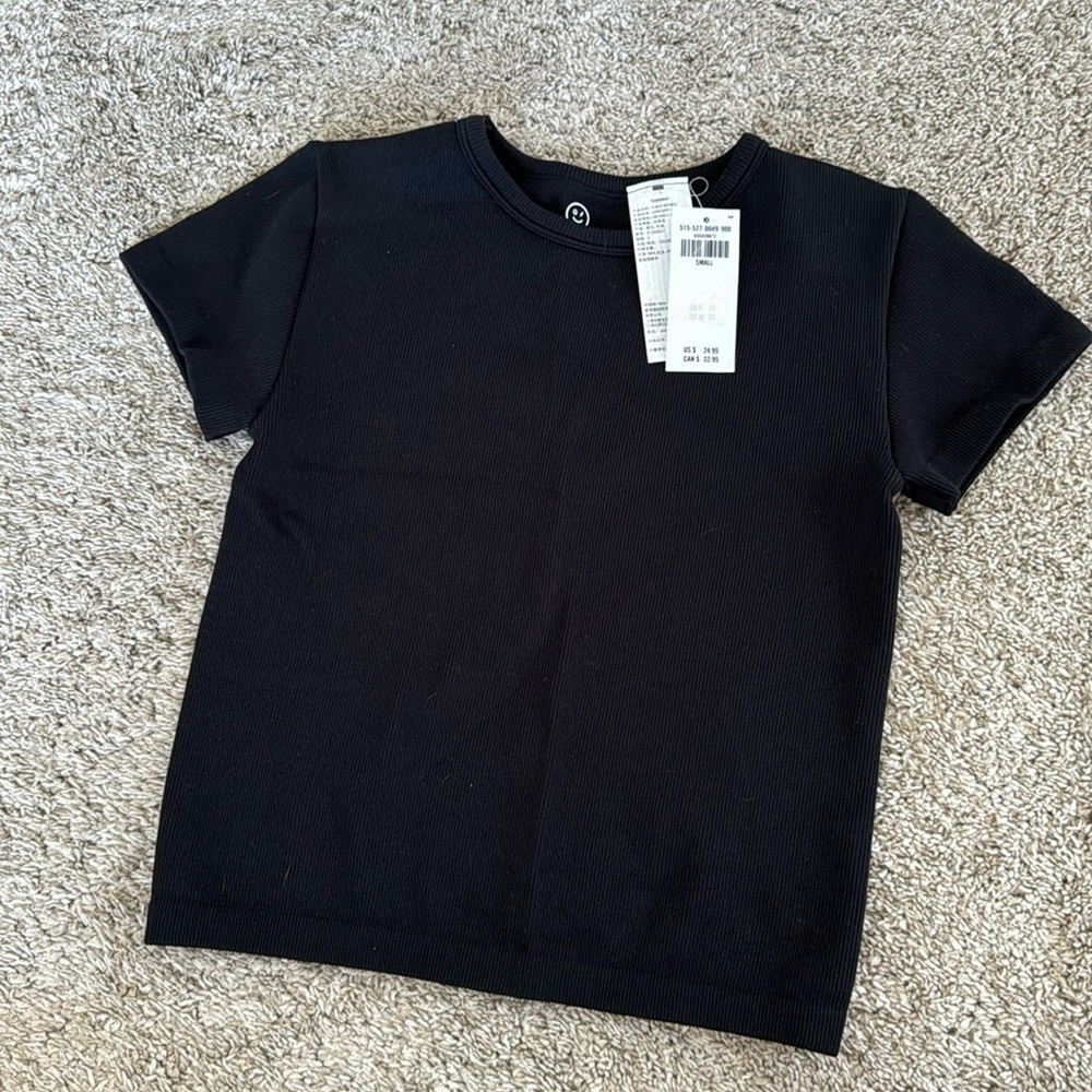 Women’s fitted top
